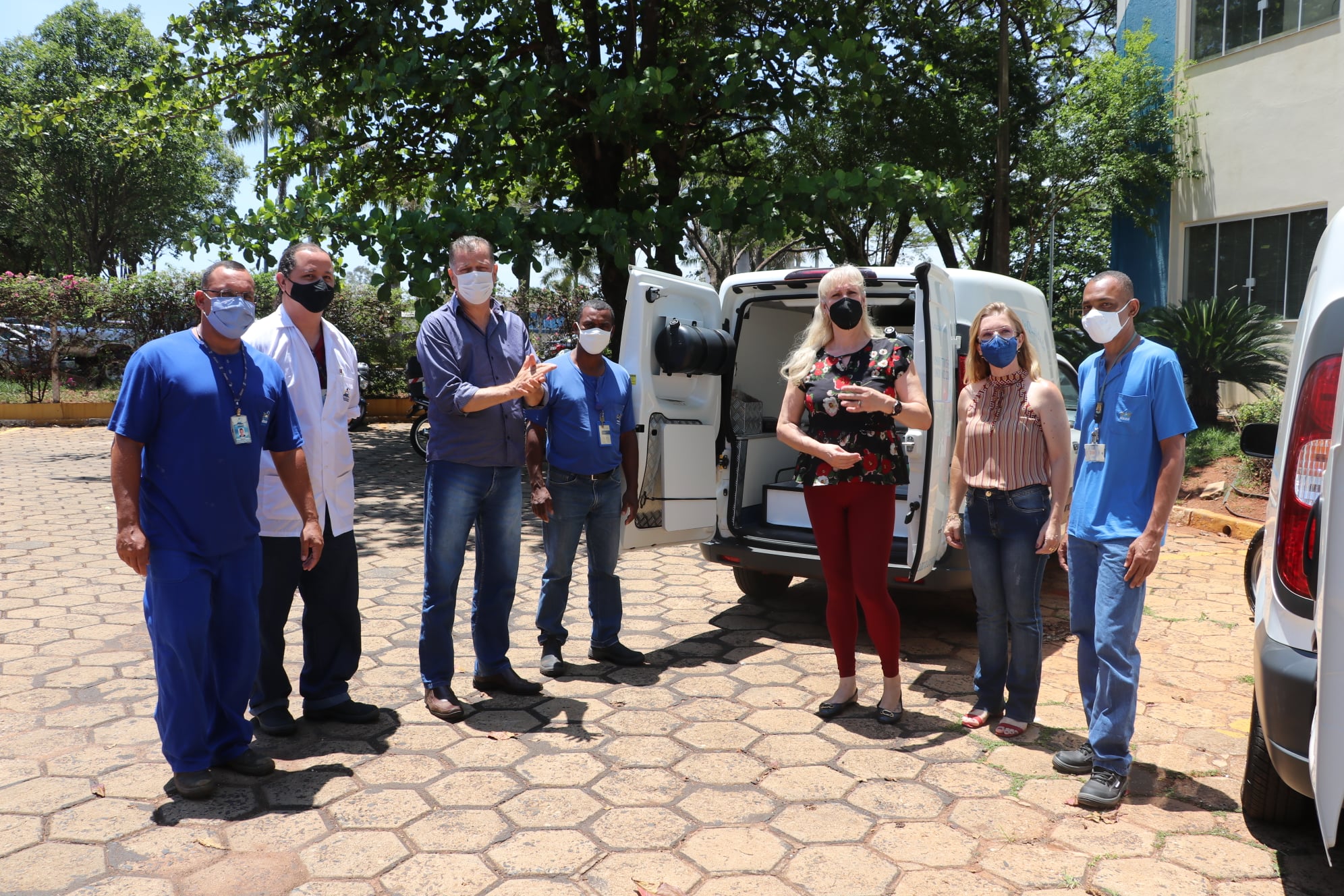 Daae entrega carros adaptados para realização itinerante de análises de água e esgotos