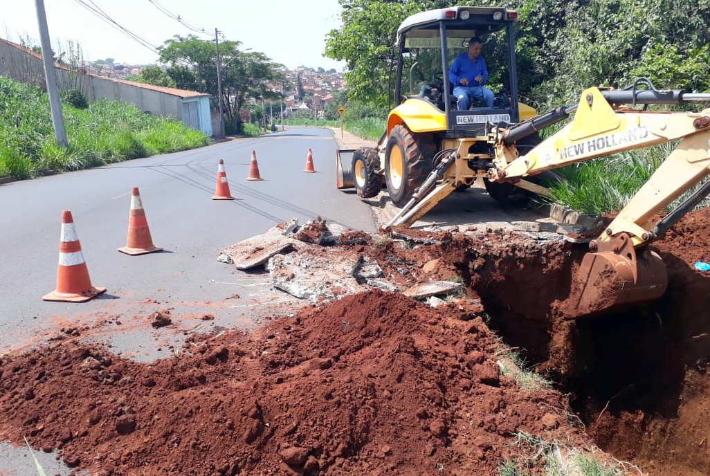 Leia mais sobre o artigo MANUTENÇÃO EMERGENCIAL NO BAIRRO MACHADOS (02/09)