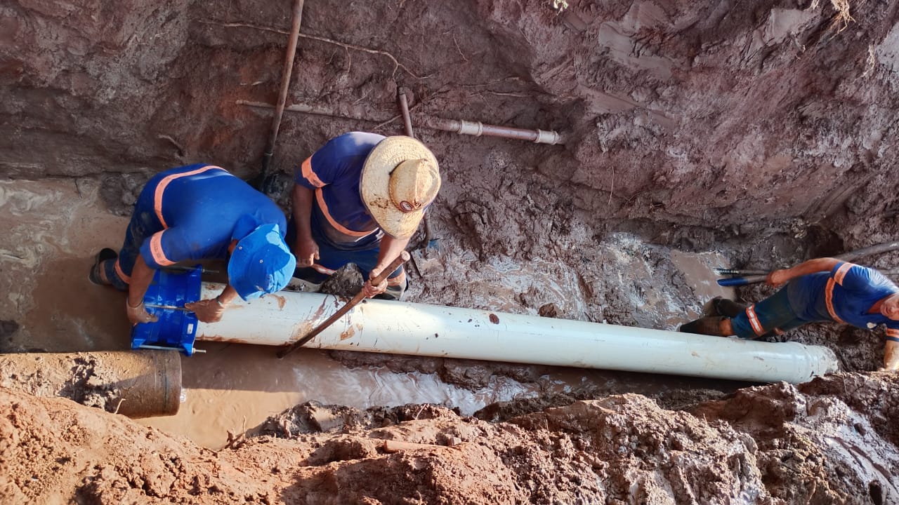 SERVIÇO EMERGENCIAL NA VILA SENHORA APARECIDA (15/10)