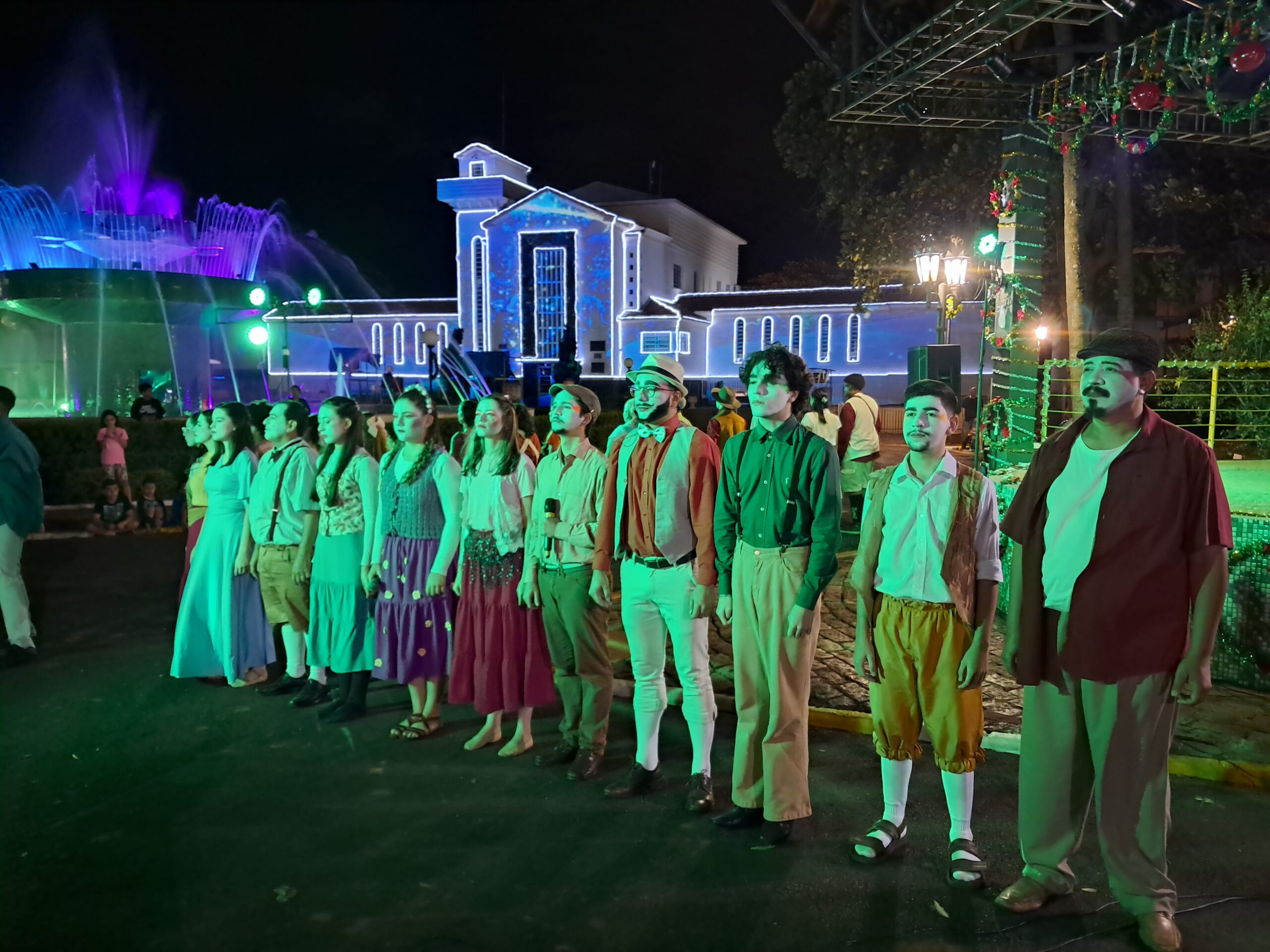 VÍDEO: VEJA COMO FOI O SEGUNDO DIA DO NATAL ILUMINADO 2025