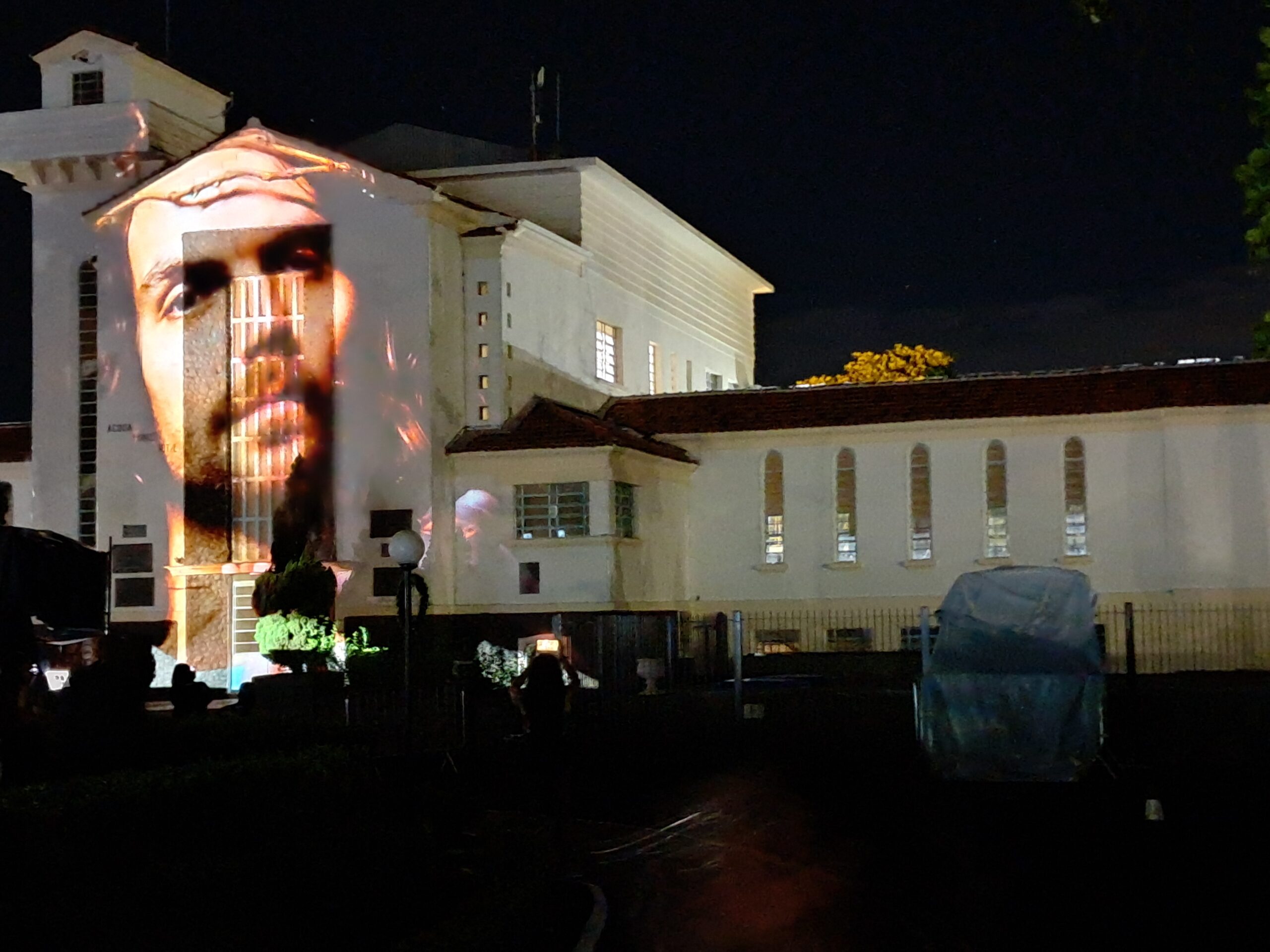 Leia mais sobre o artigo VÍDEO: CONFIRA OS MELHORES MOMENTOS DO NATAL ILUMINADO NO FINAL DE SEMANA