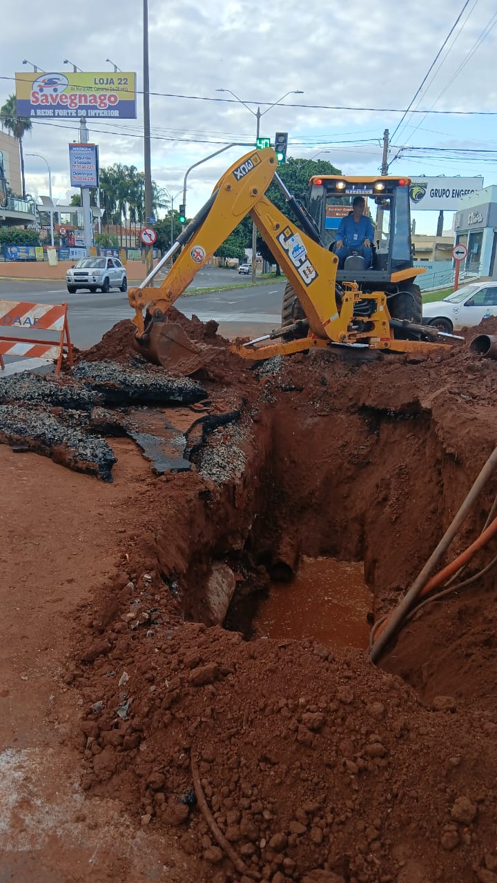 SERVIÇO EMERGENCIAL NO CENTRO (08/01)