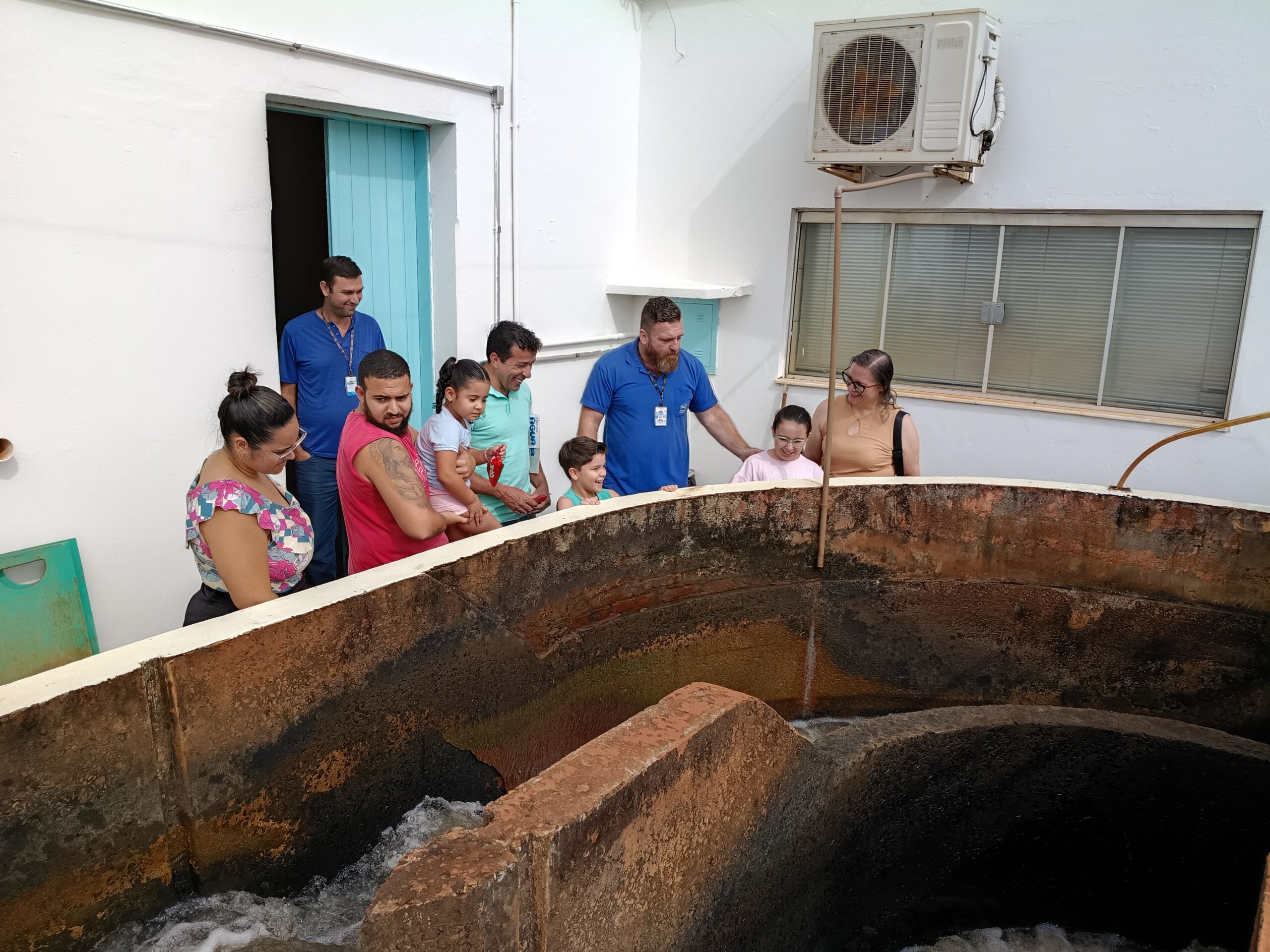 CRIANÇAS VISITAM A ETA FONTE NO DOMINGO (22/03), DIA MUNDIAL DA ÁGUA