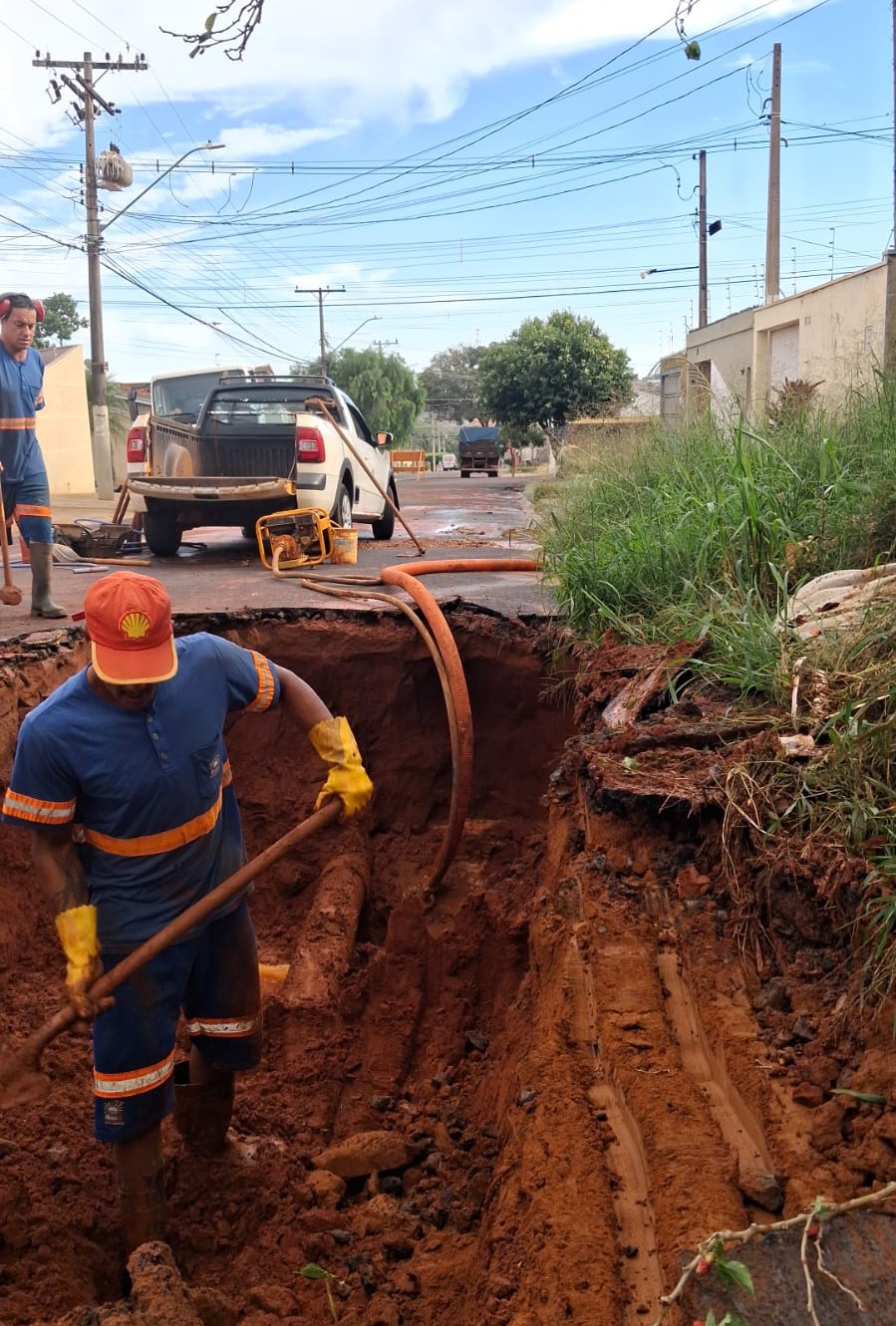 SERVIÇO EMERGENCIAL NO SELMI DEI 1 (26/05)