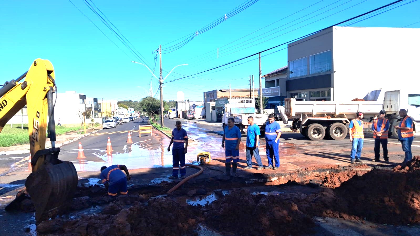SERVIÇO EMERGENCIAL NA REGIÃO DO SELMI DEI (01º/07)