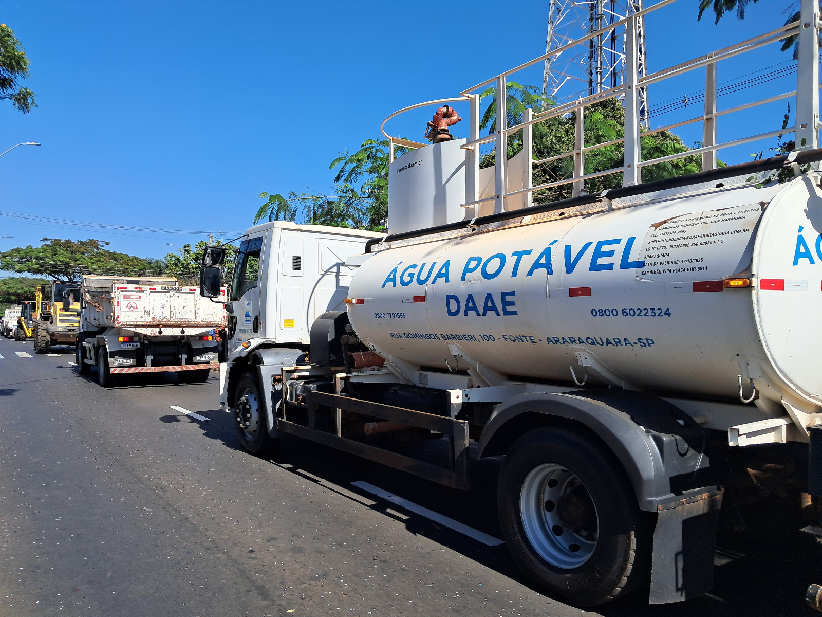 DAAE PARTICIPA DO DESFILE CÍVICO E RECEBE HOMENAGENS DE ESCOLAS DE ARARAQUARA
