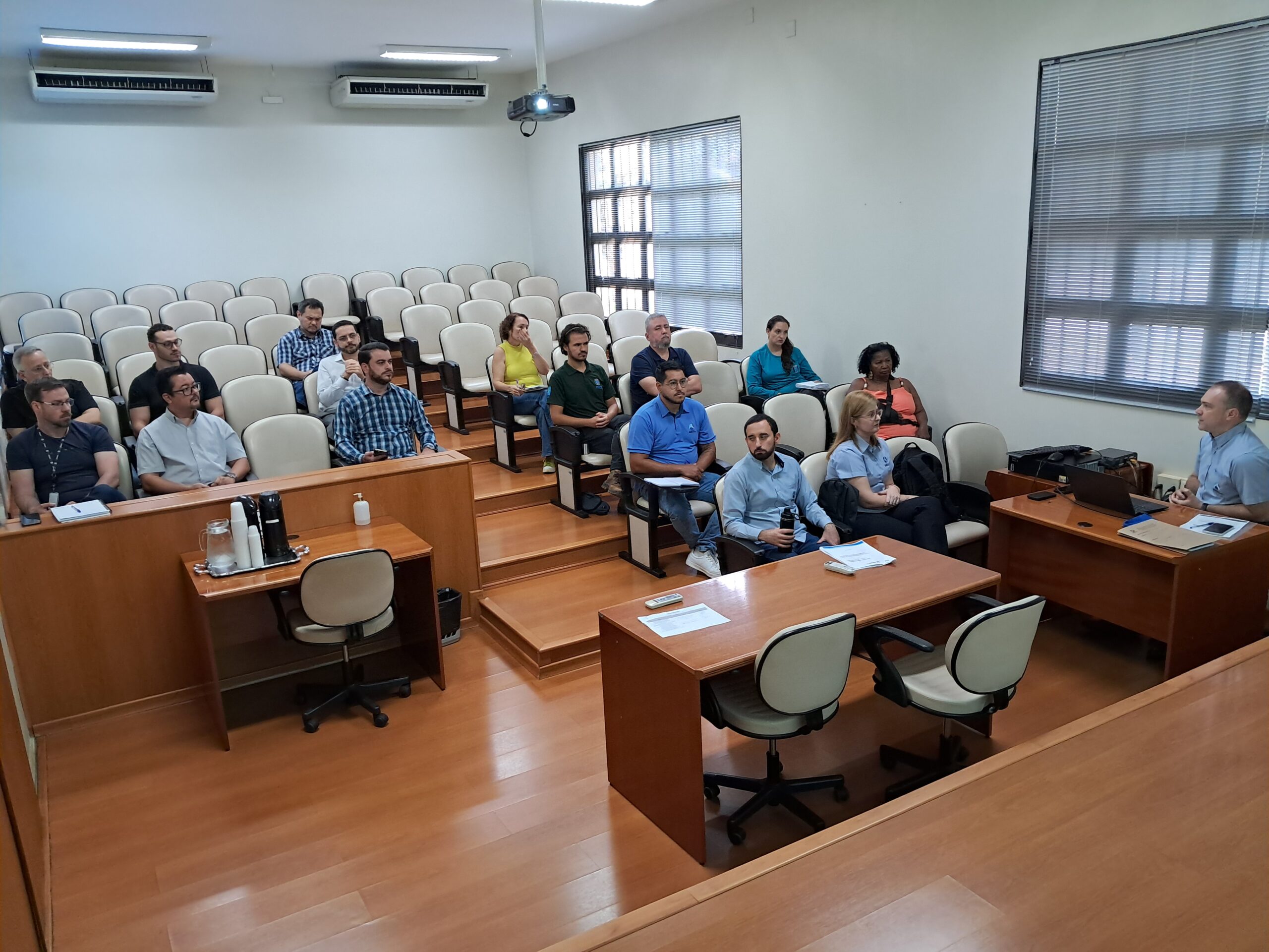 CONSELHO MUNICIPAL DE SANEAMENTO E ARES-PCJ SE REÚNEM COM DIRETORES DO DAAE